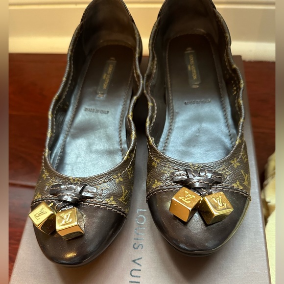 BRAND NEW LOUIS VUTTON Ballet flats - Picture 6 of 7